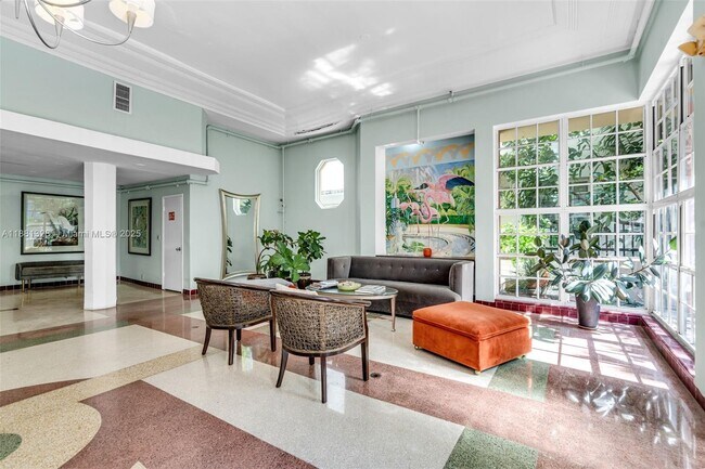 Photo - 1051 Meridian Ave Unit 1-A