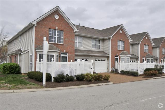 Building Photo - Spacious Prescott Place Townhome