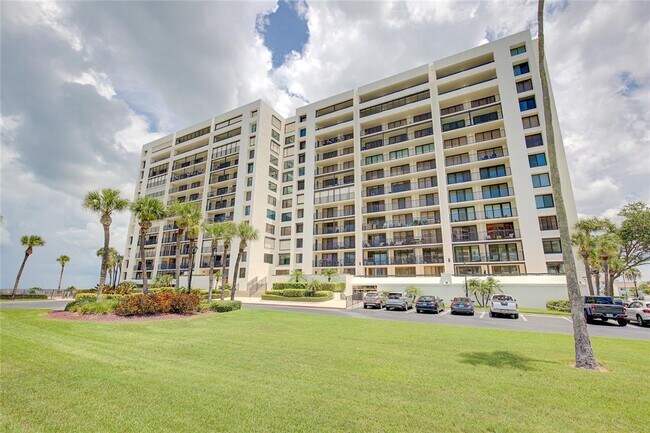 Building Photo - 1460 Gulf Blvd Unit 707 Rental