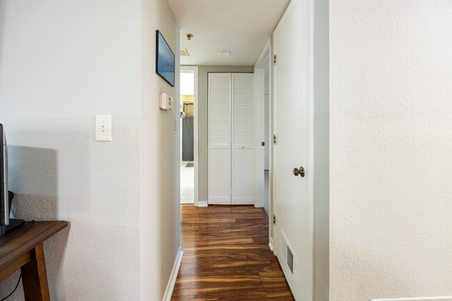 Photo - 198 Oriole Cir Unit 198