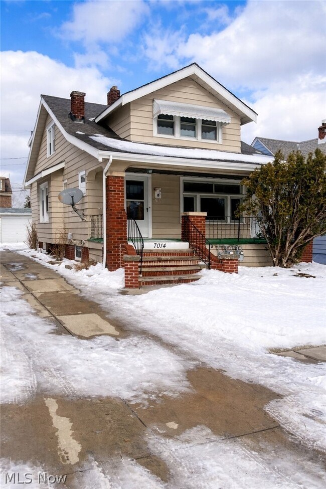 Photo - 7014 Thornton Dr Unit Up