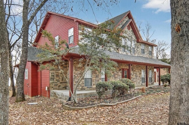 643 Private Rd 7330
