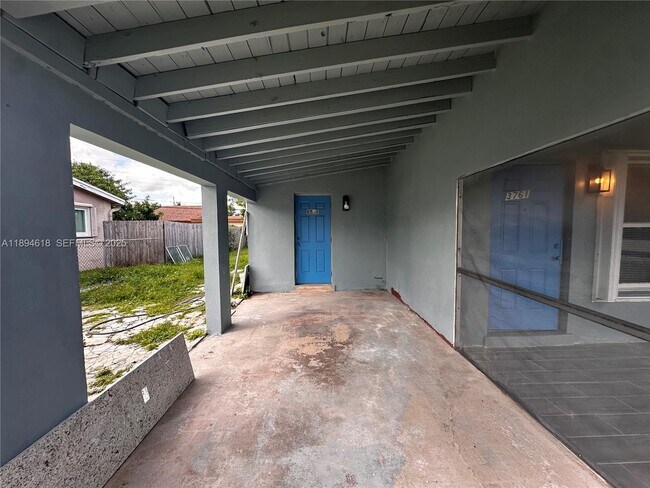 Photo - 3761 NW 9th St