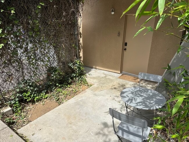 Photo - 941 W Hawthorn St Unidad 8