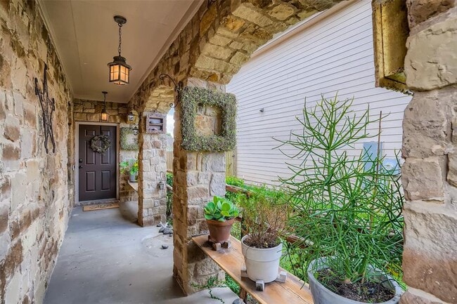 Photo - 1639 Bayland St