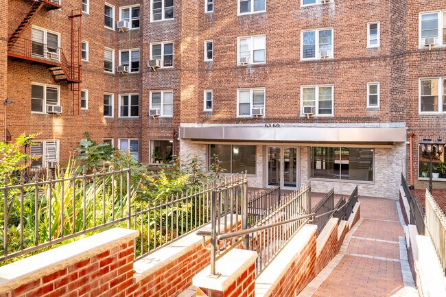 Photo - New Hampshire House Condos