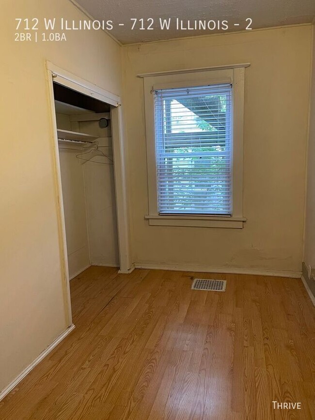 Photo - 712 W Illinois St Unit 2