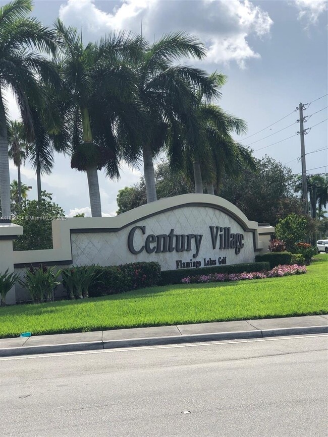 Photo - 850 SW 133rd Terrace Unidad 302B