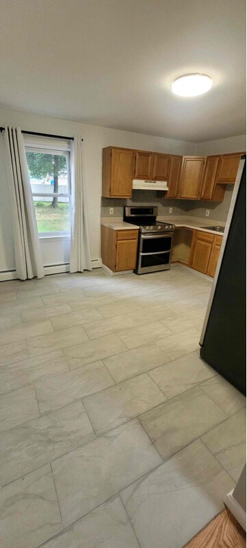 Photo - 10 Lincoln Way