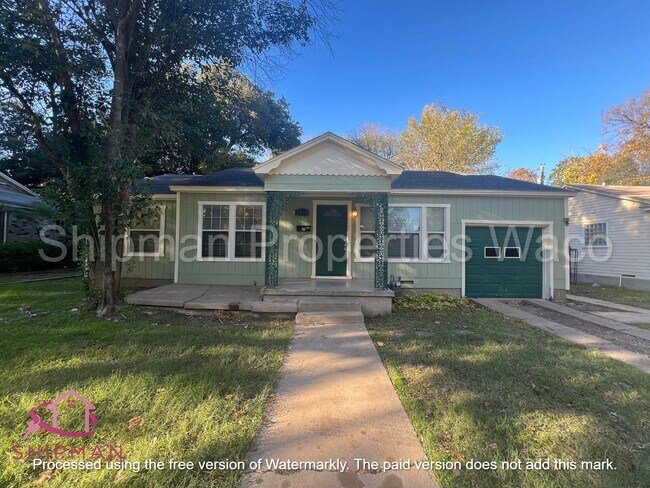 Photo - 3309 E Brookview Dr House