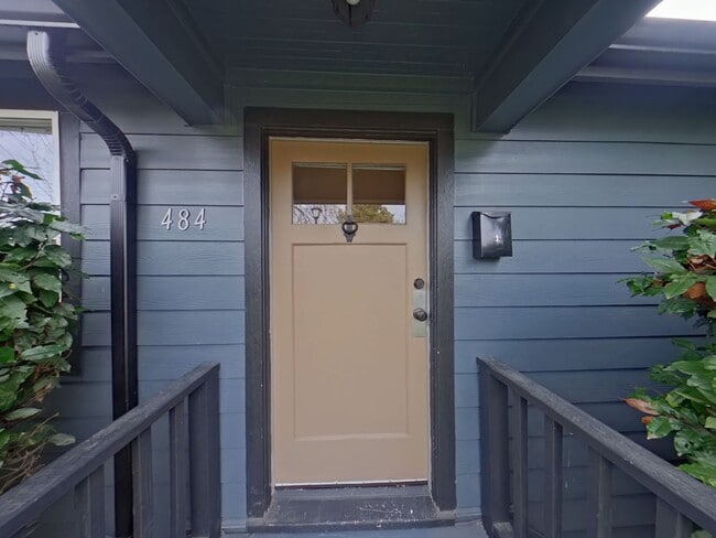 Photo - Glacier Tri-Plex Unit 484 East 14th Ave