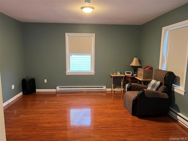 Building Photo - 7 W Bank St Unit 2