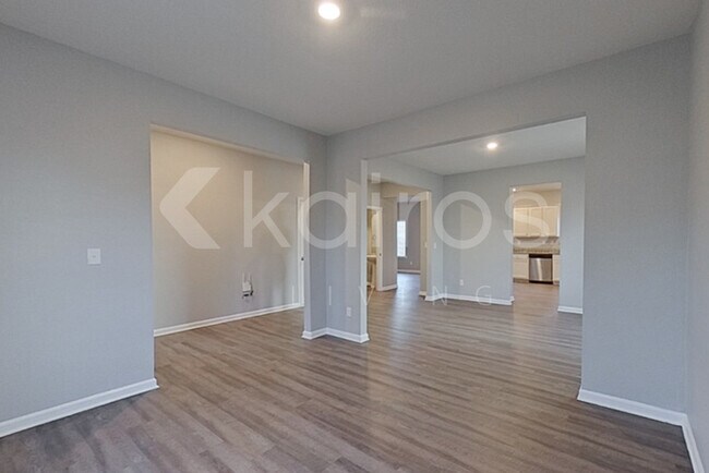 Photo - 3470 Bridgewood Dr