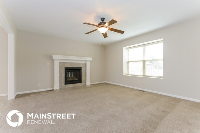 Building Photo - 574 S Walnut St Rental