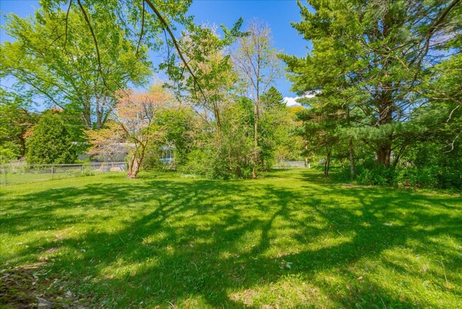 Building Photo - Move in Ready Hill Farms Ranch! Rental