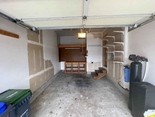 Photo - Lovely 3 Bedroom Coupeville Home! Huge Back Yard