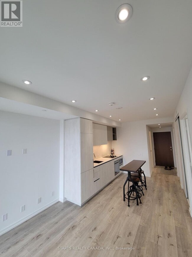 Photo - 1000 Portage Pkwy Unit 1007