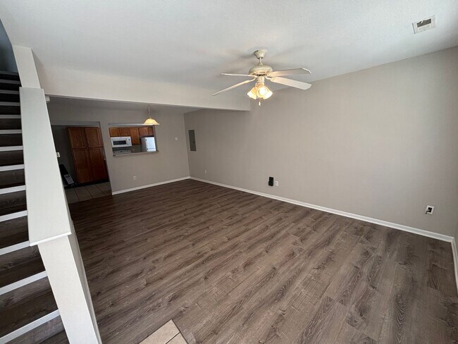 Photo - 1425-1427 Bodie Dr. Unit 1427 Bodie Dr.