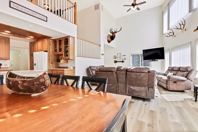 Photo - 1496 Pine Ridge Dr Unit ID1250637P