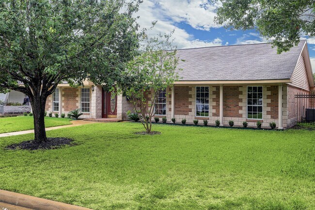 Photo - 4315 Woodvalley Dr