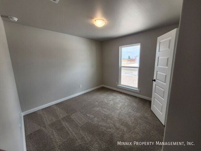 Photo - 14502 Paris Ave