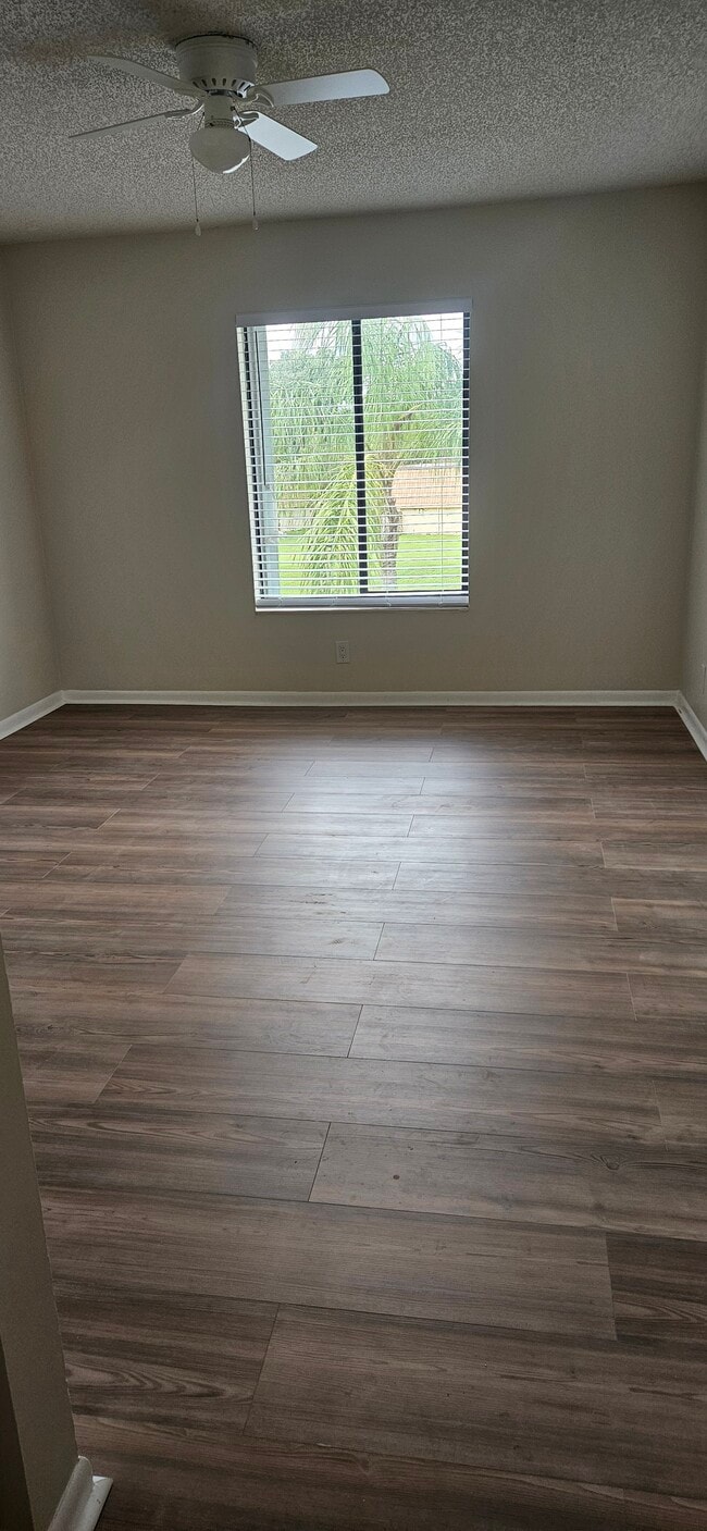 Large Bedroom - 1108 Green Pine Blvd Unit E3