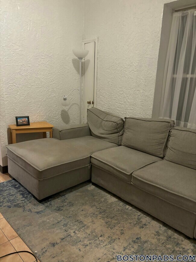 Building Photo - 68 N Margin St Unit 1 Rental
