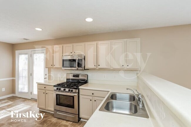 Photo - 1221 Andrews Dr