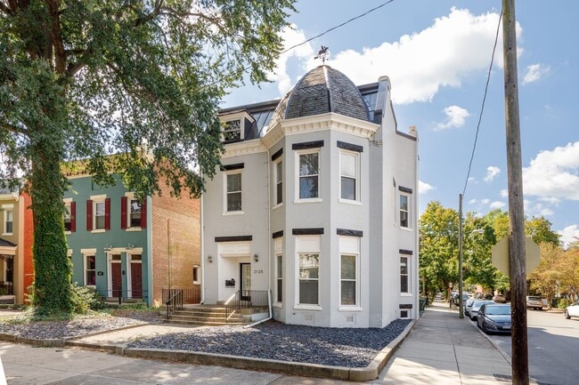 2125 Grove Ave Unit 1
