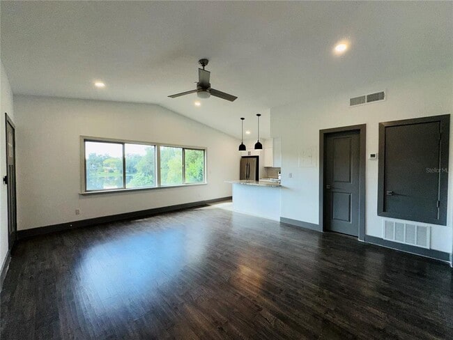 Photo - 1304 E Gore St