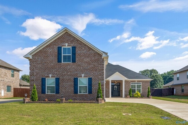 Building Photo - 17050 Stonegate Dr Rental