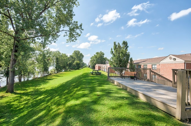 Brightwaters Apartments