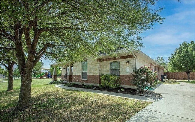 Photo - 18720 Candace Loop House