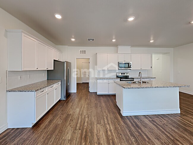 Photo - 1461 Golden Hour Ave