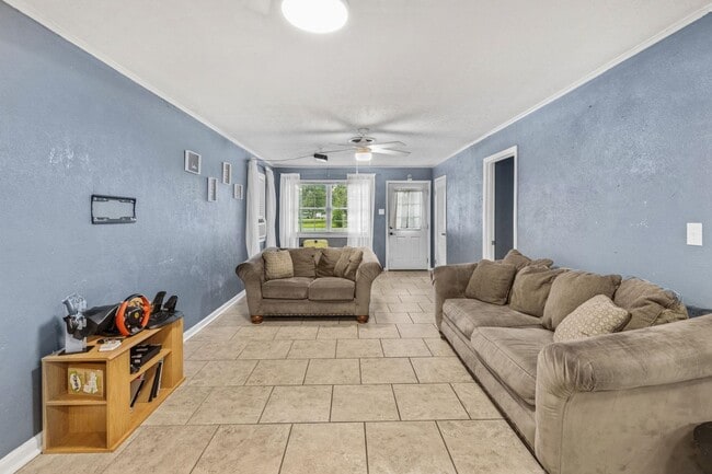 Photo - 1325 E Burton St