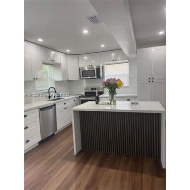 Photo - 5636 NW 4th Ave