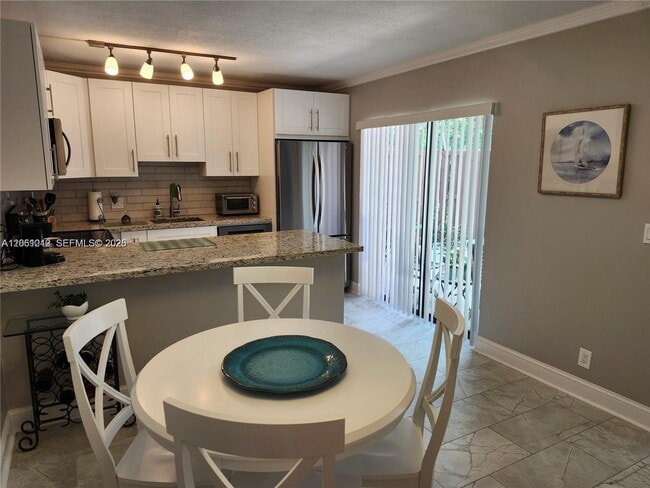 Photo - 1460 Augusta Cir