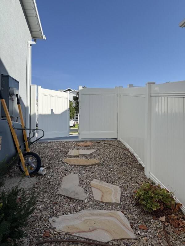 841 Wynwood Park Dr