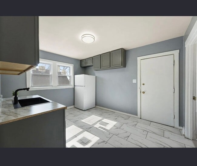 Photo - 3906 Catalpa St Unit 3