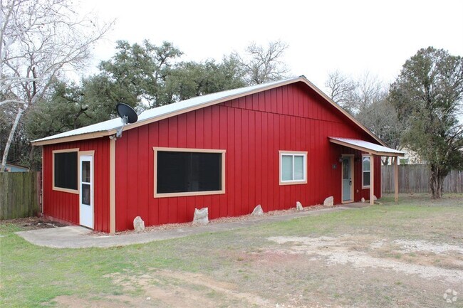 Building Photo - 200 Cedar Hollow Rental