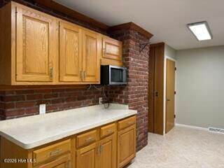 Photo - 1649 Midland Rd