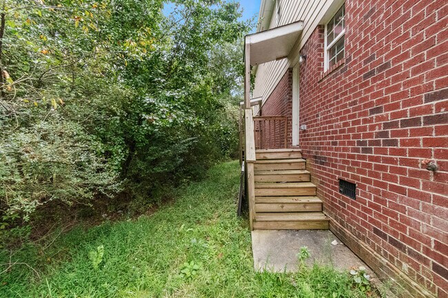 Photo - 1038 Wheel House Ln
