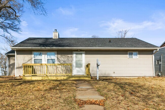 Photo - 3920 Vinton St