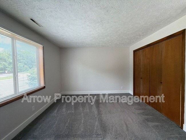 Photo - 3341 Holdrege St Unit 6