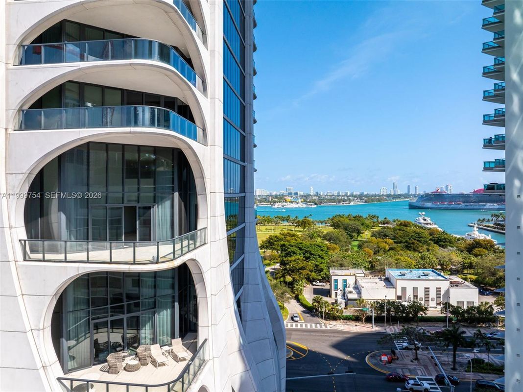 Photo - 1000 Biscayne Blvd