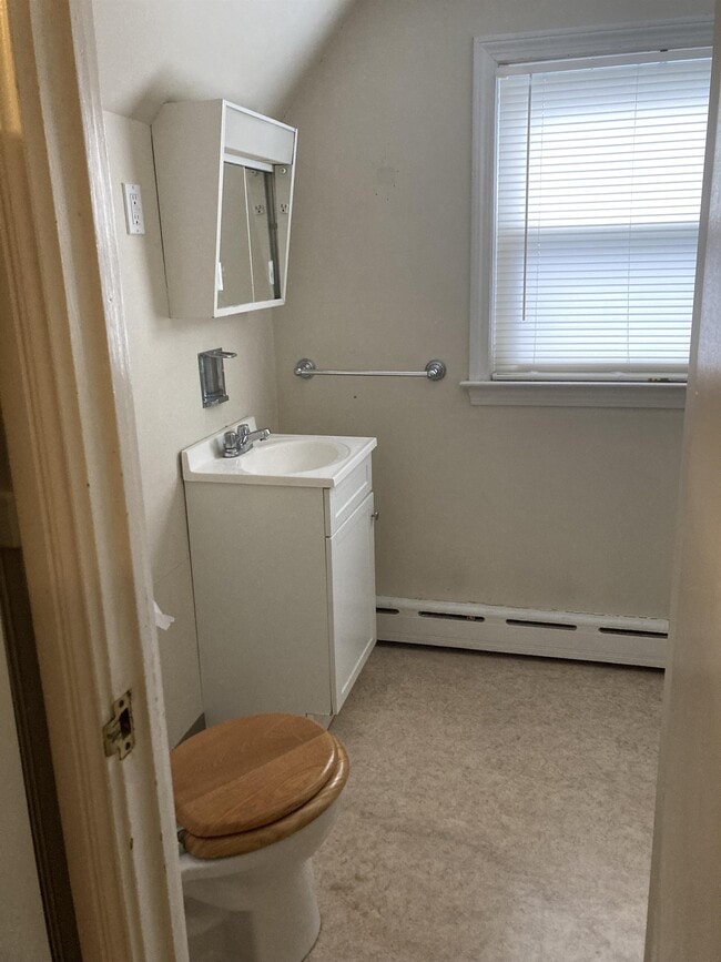89 Willow St Unit 3