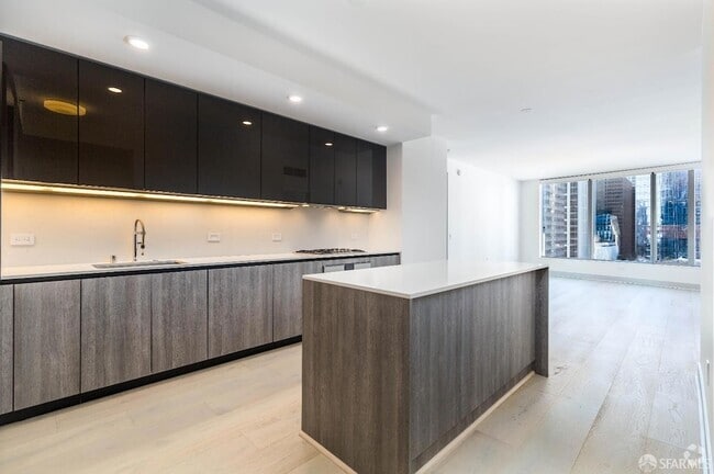 Building Photo - 201 Folsom St Unit 7B Rental