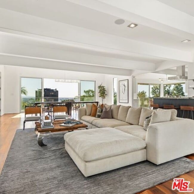 Photo - 8954 St Ives Dr