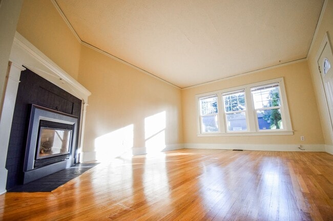 Photo - CLA2613-2615 Unit 2613