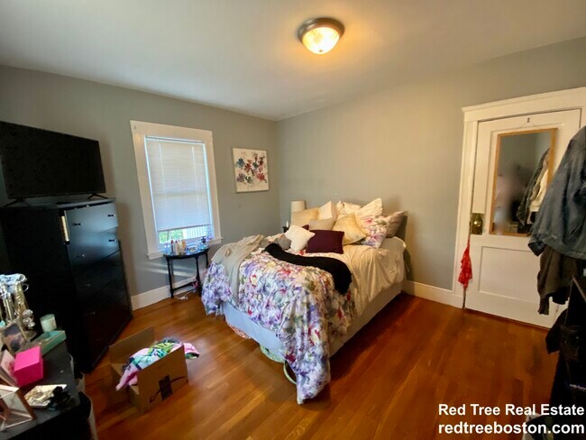 Photo - 12 St Peter St Unit 1